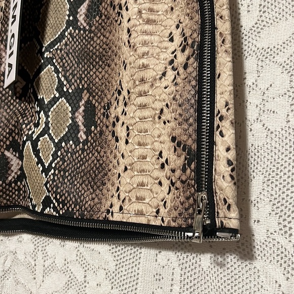 NWT I.AM.GIA Snake Jagger Skirt - Picture 3 of 7